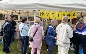 aktywni seniorzy wystawa (20).jpeg