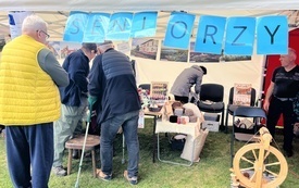 aktywni seniorzy wystawa (19).jpeg