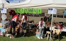 aktywni seniorzy wystawa (9).jpeg